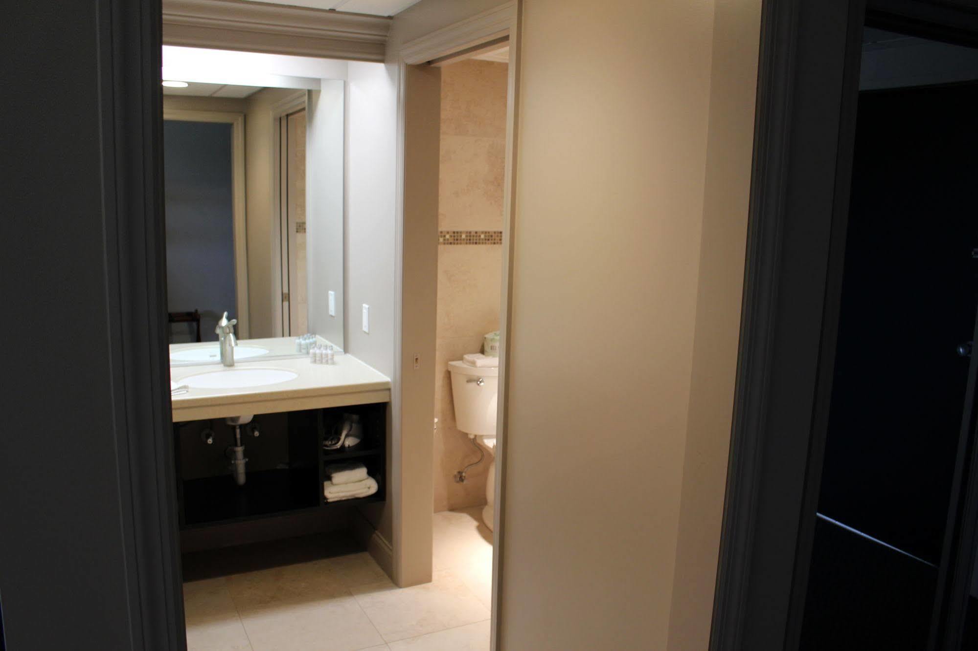Conley Resort Butler Ngoại thất bức ảnh